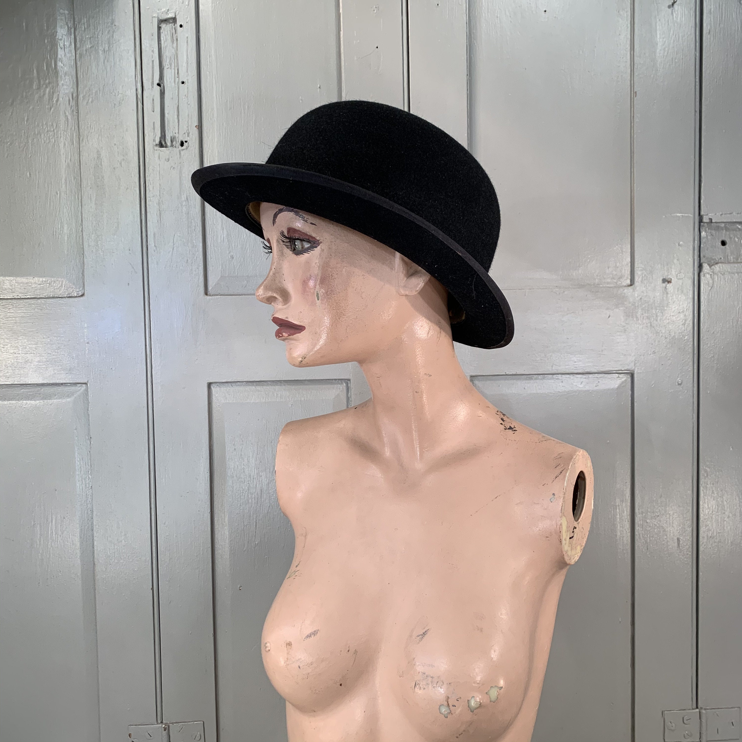 Antica bombetta inglese nera di Lock Co Hatters London Italia