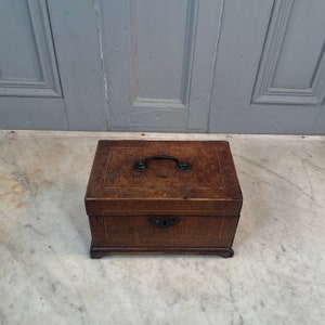 Antique Georgian early Victorian oak trinket box