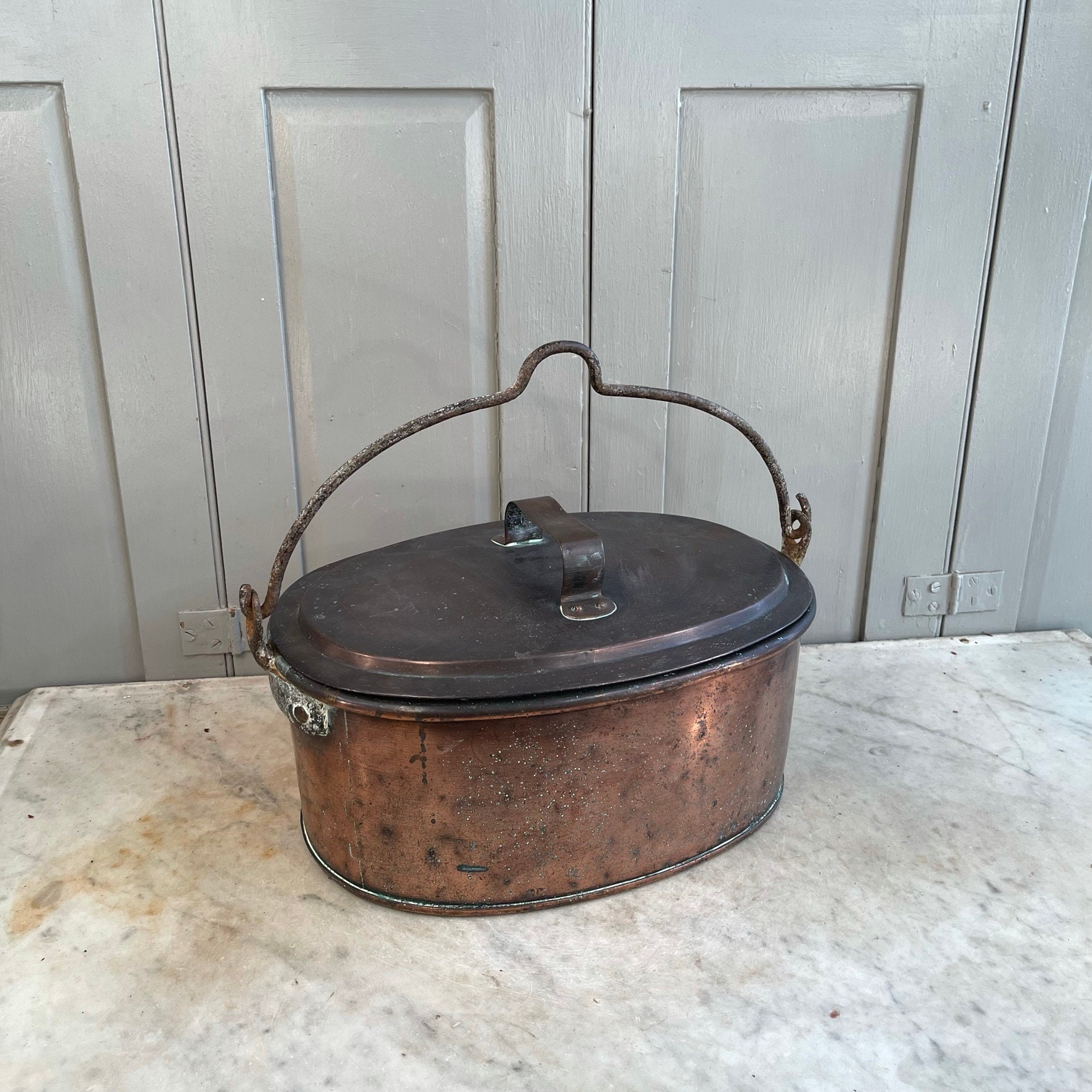 Antique Victorian Copper Large Oval Lidded Casserole Cooking Pot With Swing  Handle 