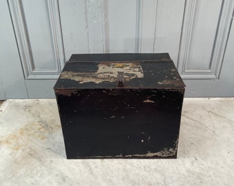 Antique Toleware tin storage box container