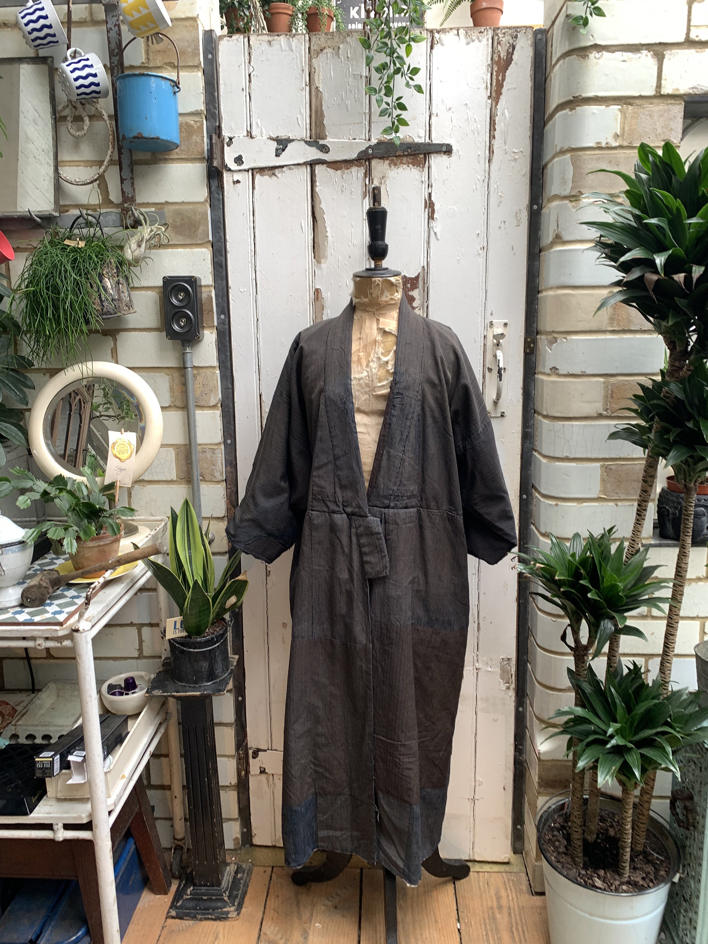 Image of Antique Japanese Dark Blue Pinstriped Cotton Kimono With Green Lining One Size