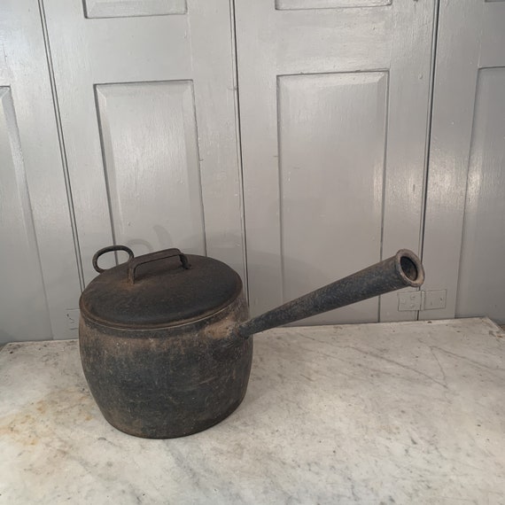 Antique Large 2 Gallon Cast Iron Saucepan Gypsy Pot 