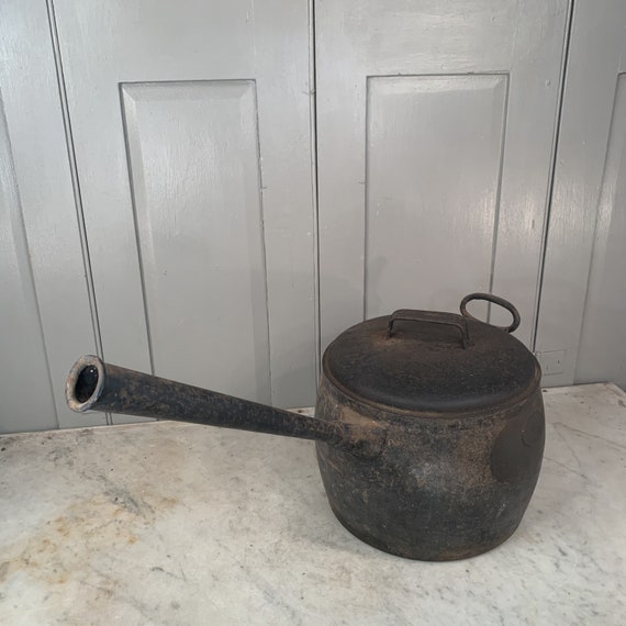 Antique Large 2 Gallon Cast Iron Saucepan Gypsy Pot 