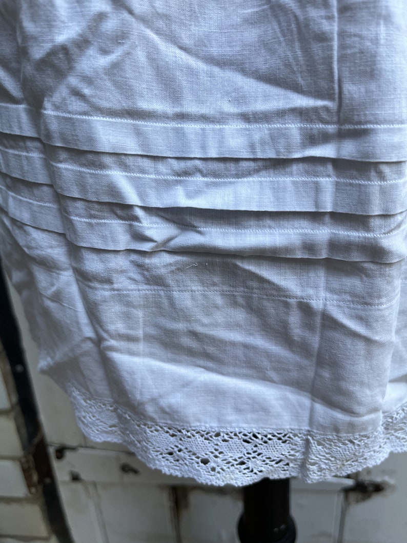 Antique white cotton apron with lace trim size S image 3