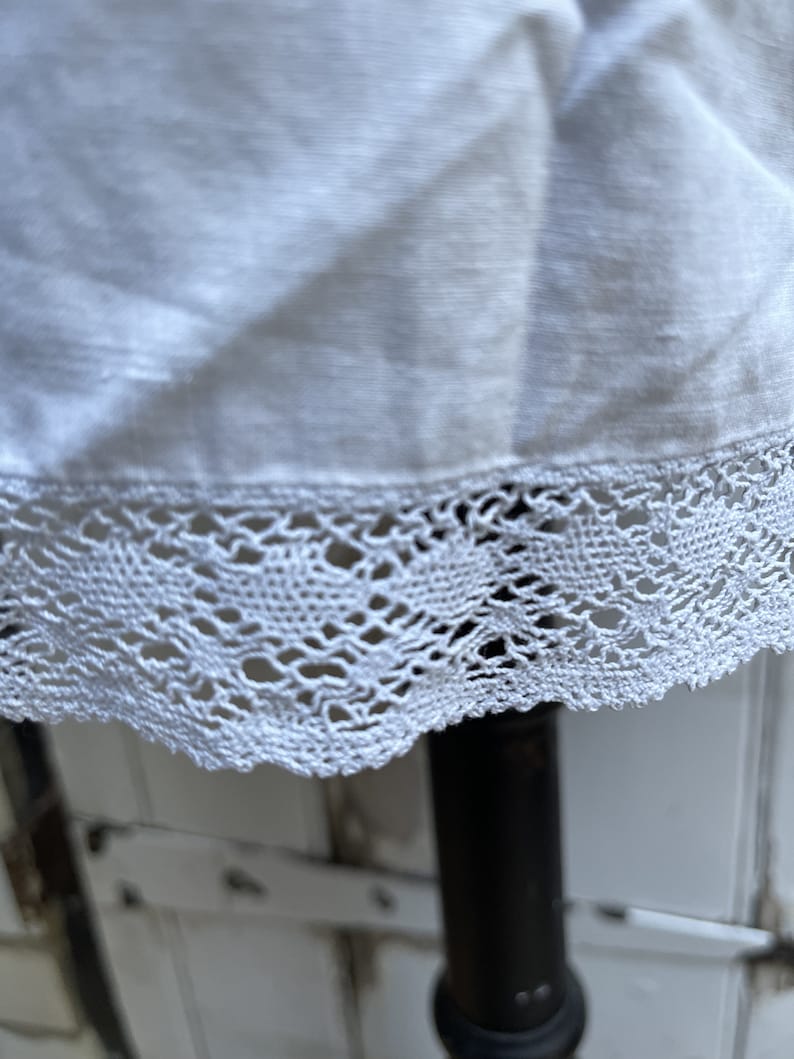 Antique white cotton apron with lace trim size S image 10