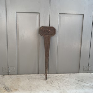 Victorian Gothic cast iron numbered garden plant marker decorative ornament number 30