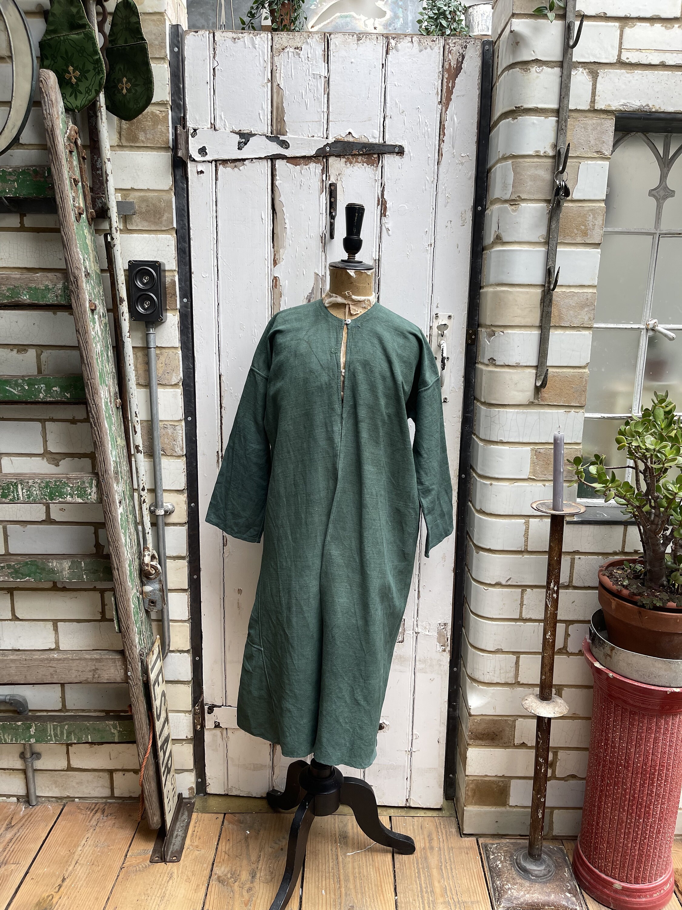 Antique French Green Linen Long Jacket Coat Housecoat Size M Antique French Green Linen Long Jacket Coat Housecoat Size M