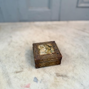 Antique vintage Florentine trinket jewellery box