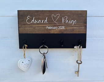 Personalized Key Hook: Modern 4-Hook Key Organizer