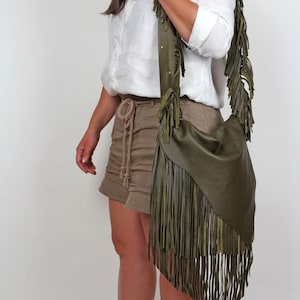 Echtleder Hobo Fransen CROSSBODY BAG - OLIVE grüne Boho Geldbörse für Frauen - jeden Tag Umhängetasche