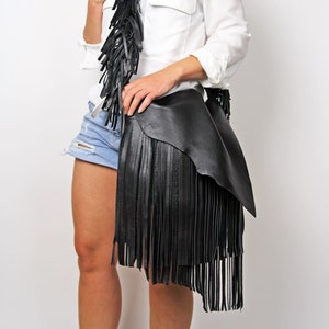 Cowgirl Ledertasche mit Fransen und Reißverschluss oben, schwarze Boho-Tasche, Leder Crossbody Bag, einzigartige Ledertasche, echte Leder-Hobo-Tasche