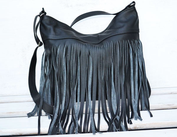 バッグ lether grunge fade fringe shoulder bag Estelle Fringe Shoulder Bag | Urban Outfitters Canada