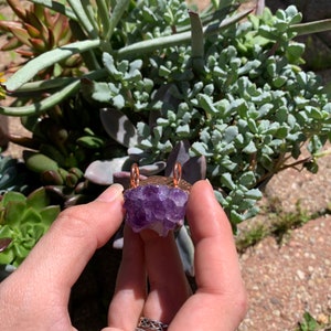 Double loop amethyst chunk with copper