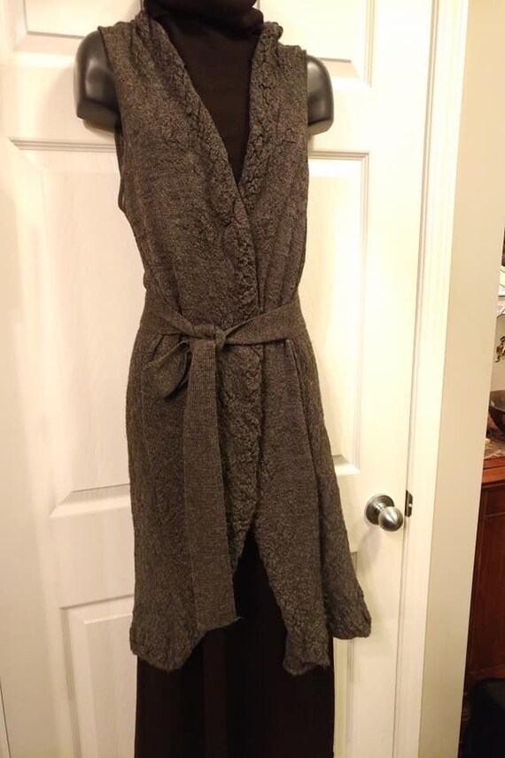 SARAH PACINI New Grey Metalic thread Wool Tie Vest