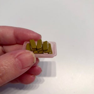1/12 dollhouse miniatures- waffles in a pink tray for your dollhouse
