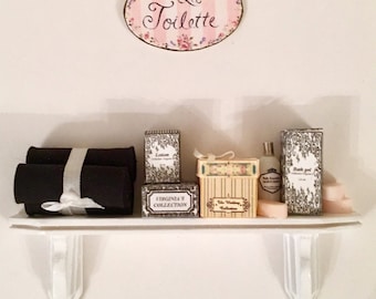 A Beautiful Framed Shadow Box Miniatures - 1/12 dollhouse miniatures