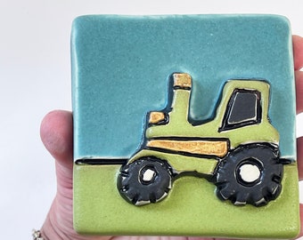 clique tile - green tractor