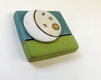 clique tile - modern moon