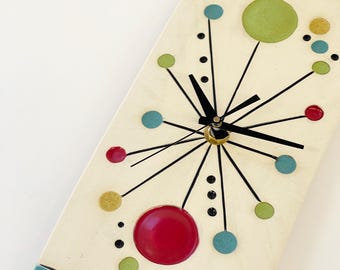 multi clock - red/blue