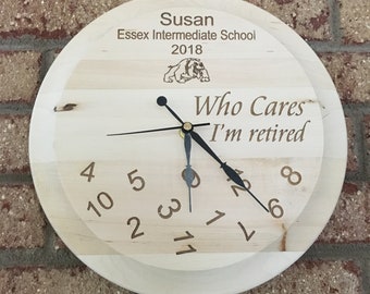 Leraar Pensioen, who cares, whatever, ik ben met pensioen, grappige klok, humoristische geschenken, pensioencadeaus.