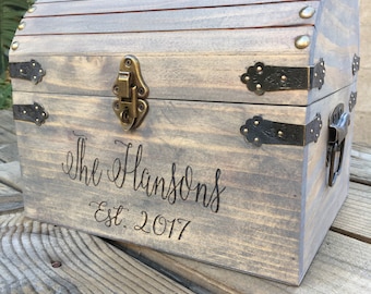 Houtgebrand, grijsverkleurd, trouwkist, babyshower, bar/bat mitswa, quicieta, herinnerings-/aandenkendoos, landelijk, rustiek, gepersonaliseerd