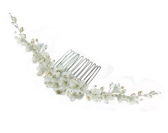 Handcrafted Pearl and Dainty Flower Hair Comb - Delicate and Feminine Hair Accessory