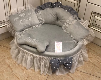 Designer pet bed in grey with tulle skirt  Ballerina dog bed Small dog house Princess dog bed Personalized dog bed Luxury dog bed Puppy gift