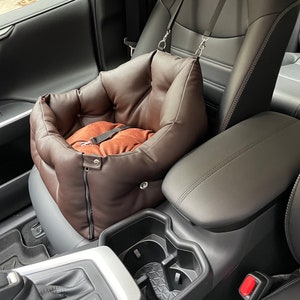 Chocoladebruin luxe hondenautostoeltje met strass-steentjes Designer hondenautostoeltje Luxe hondenmand voor reizen Aangepast autostoeltje voor huisdier