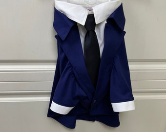 Chaqueta de perro azul con corbata negra Traje formal de bulldog inglés Traje de perro de noche Chaqueta de perro clásica con corbata Traje de perro de cumpleaños Corbata de perro