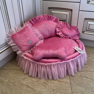 Pink personalized dog bed with crown sparkles Designer pet bed Cat bed Customized pink bed for dog Personalized dog bed Luxury puppy bed