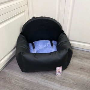 Hondenautostoeltje zwart en lavendelblauw Drijfpakket voor hond Designer hondenautostoeltje Luxe hondenmand voor op reis Aangepast hondenautostoeltje