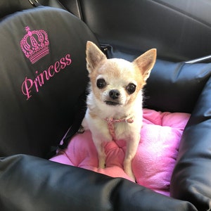 Zwart en roze hondenautostoeltje Luxe roze autostoeltje Designer hondenautostoeltje Luxe hondenmand voor op reis Gepersonaliseerd autostoeltje voor hond