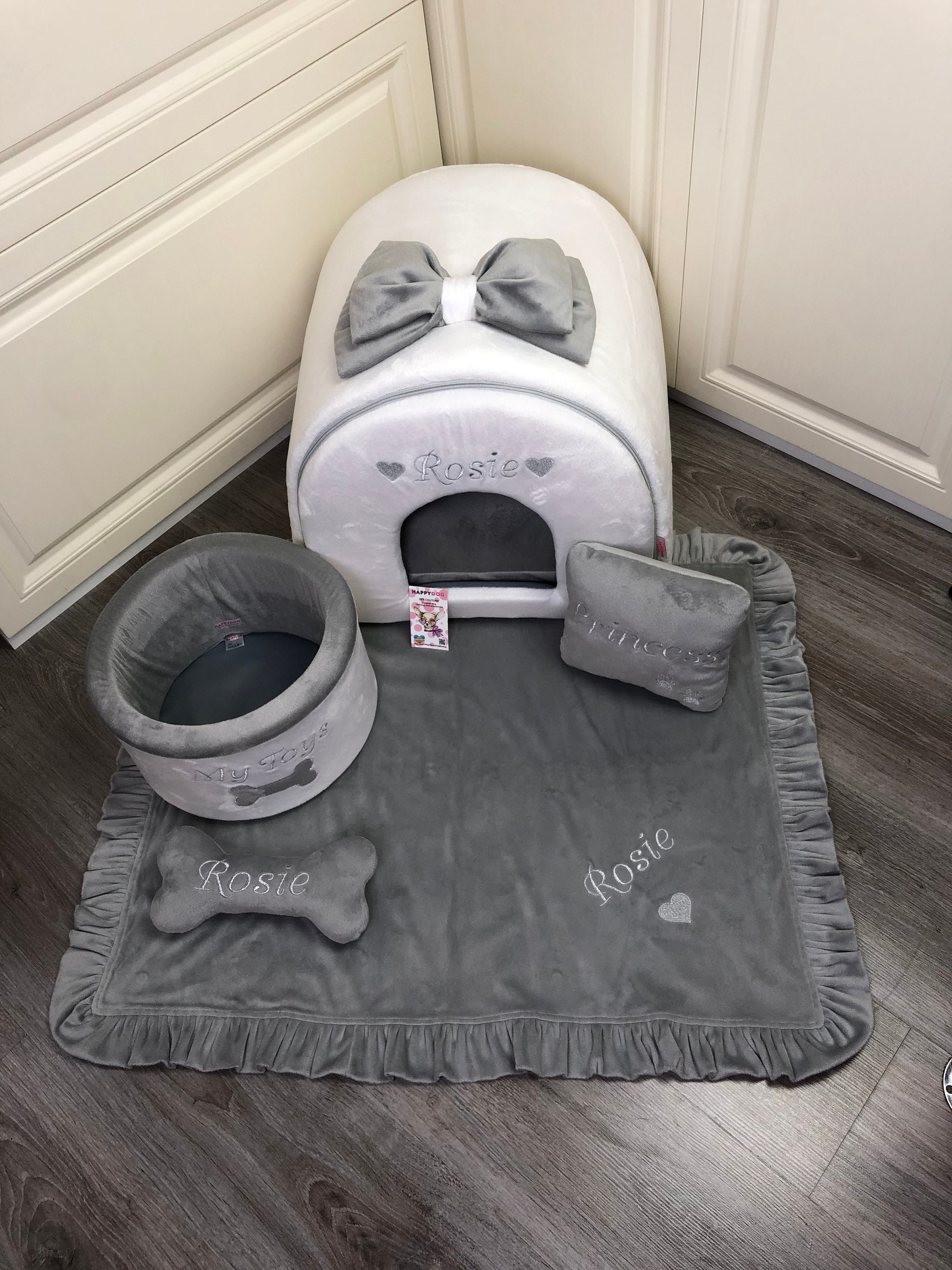 Weißes und graues personalisiertes Hundehaus Designer | Etsy