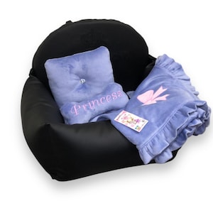 Zwart en lavendelkleurig hondenautostoeltje Luxe roze autostoeltje Designer hondenautostoeltje Luxe hondenbed voor op reis Gepersonaliseerd autostoeltje voor hond