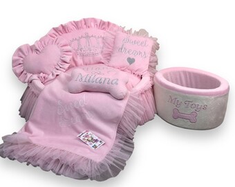 Baby pink luxury princess dog bed Personalized dog bed with tulle skirt Designer pet bed Luxury puppy bed Dog lover gift Customized dog bed