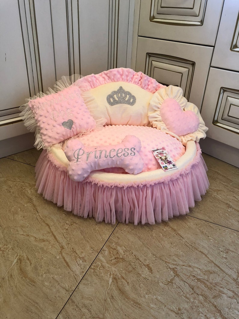 Baby pink and cream princess dog bed with crown sparkles Puppy bed for princess dog Designer pet Cat bed Medium or small Personalized bed image 1
