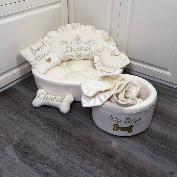 Cream and golden bespoke dog bed Personalized puppy bed Golden and cream puppy bed Royal bespoke dog bed Birthday dog bed