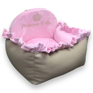 Beige en babyroze hondenautostoeltje Luxe roze autostoeltje Designer hondenautostoeltje Luxe hondenbed voor op reis Gepersonaliseerd autostoeltje voor hond