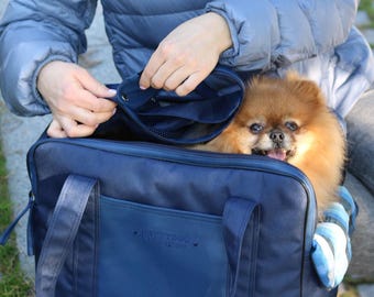 Bolsa transportadora para perros azul marino de diseño, talla S