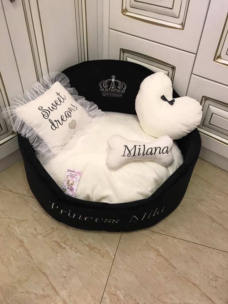 Princess dog bed in cream and black Personalized pet bed Large Etsy