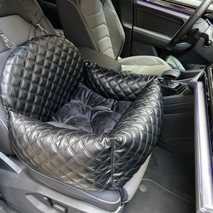 Zwarte autostoel voor hond Zwarte puppyrijset Designer autostoel Luxe hondenmand voor op reis Aangepast hondenautostoeltje Designer hondenmand