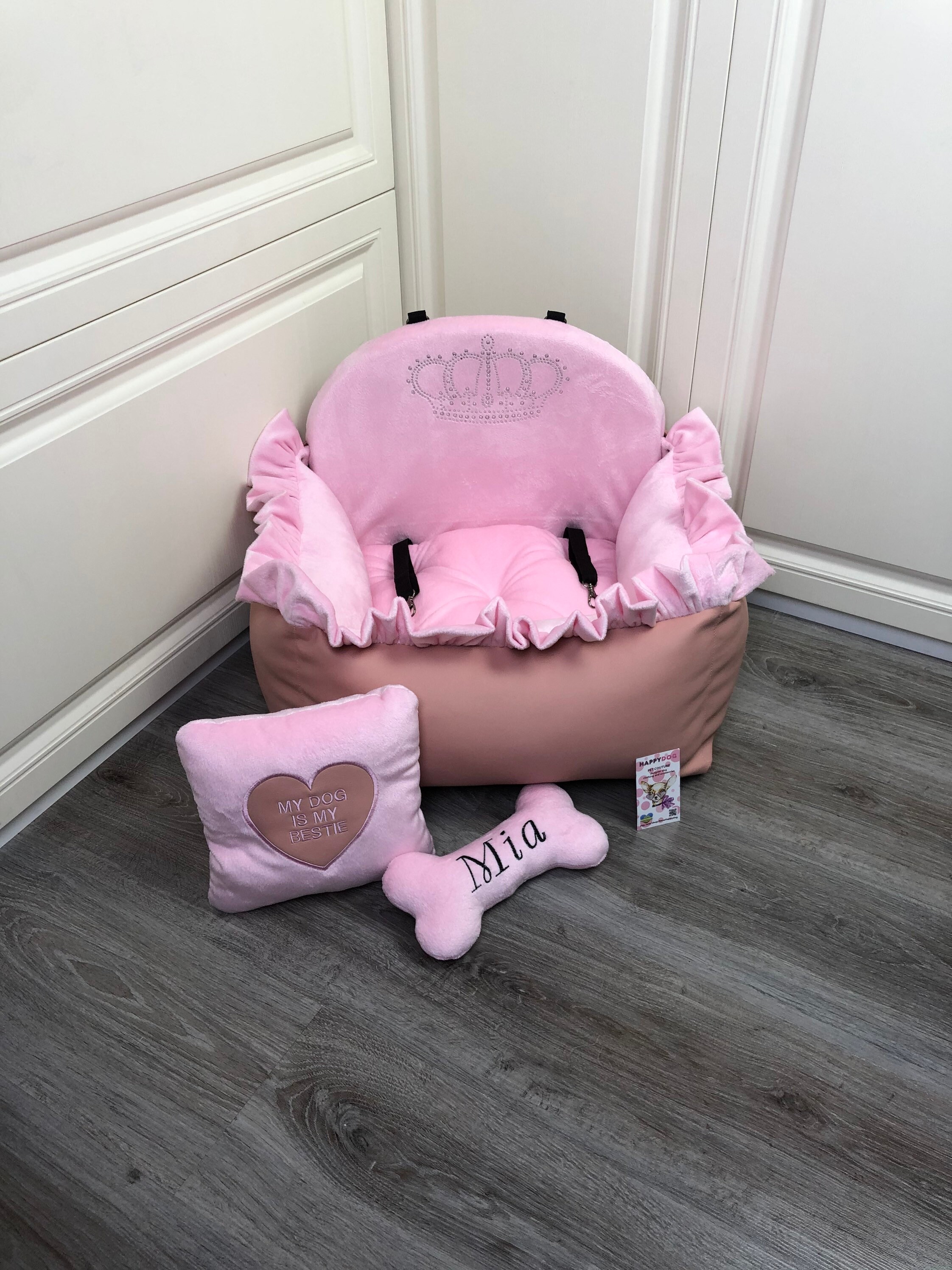 ブラッシュピンクの犬用カーシート：高級トラベルベッド、カスタム