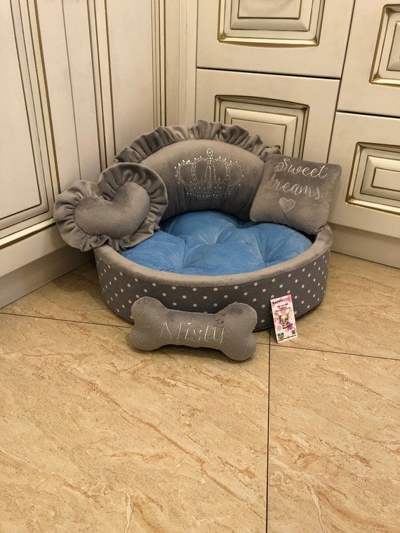 prince dog bed