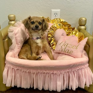 Baby pink golden  pet bed Personalized dog bed with tulle skirt Designer pet bed Luxury puppy bed Dog lover gift Birthday dog