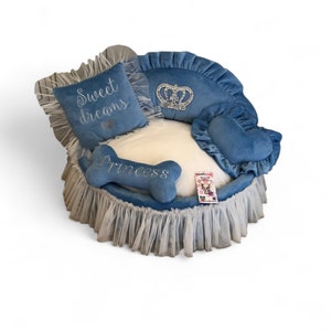 Blue princess bed with crown sparkles Designer pet bet Cat bed Luxury dog bed in blue and ivory Boy dog bed Puppy bed Personalized dog bed
