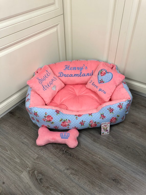 Flamingo clearance dog bed