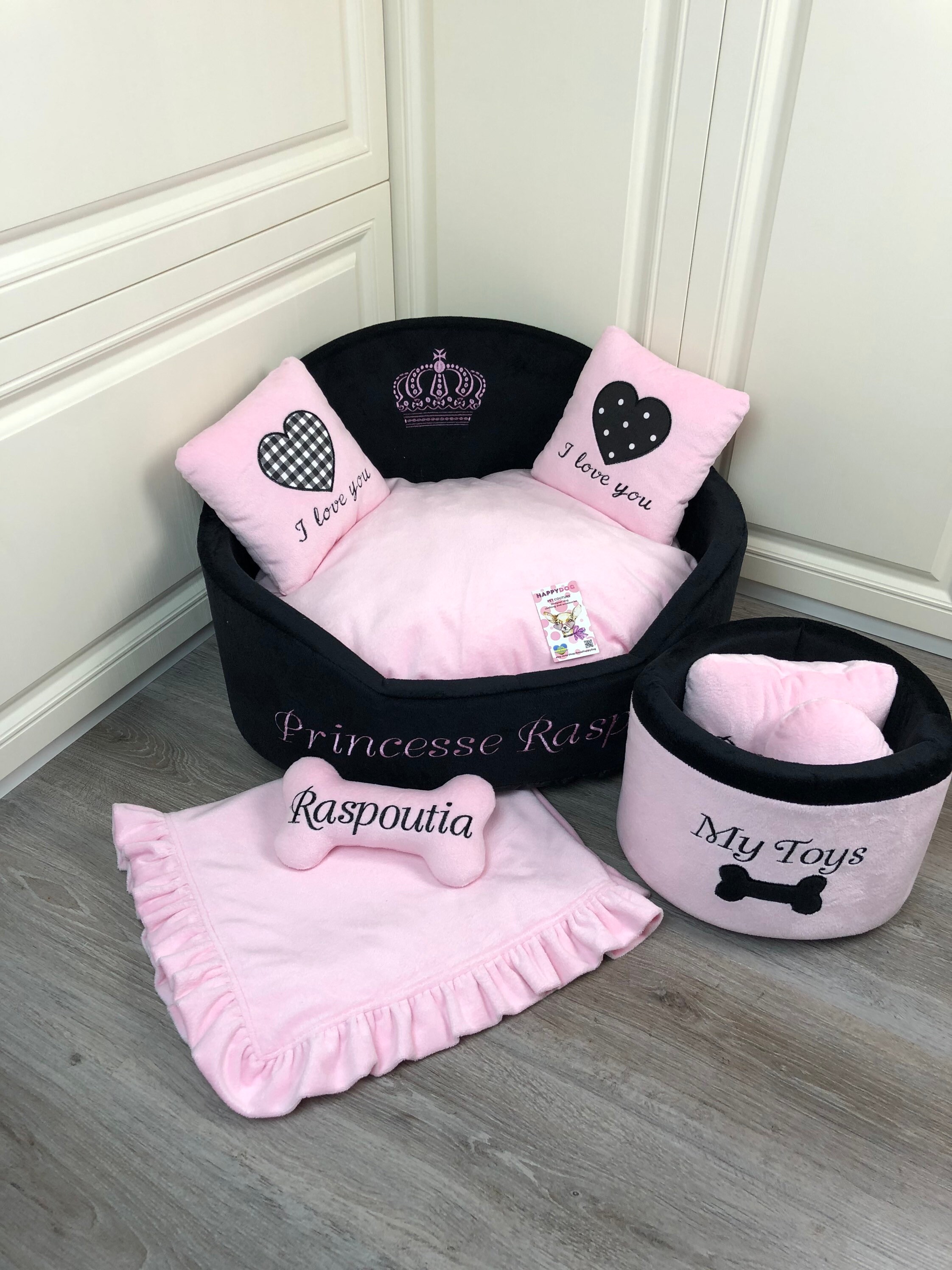 large princess dog bed