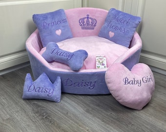 Lavender and baby pink princess dog bed Pink and lilac customized dog bed Personalized princess dog bed Birthday dog bed Luxury puppy bed