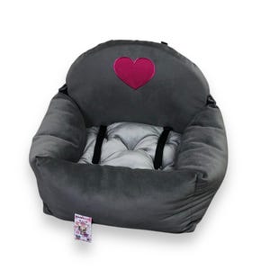 Grijs en roze hondenautostoeltje Drijfpakket voor hond Designer hondenautostoeltje Luxe hondenmand voor op reis Aangepast hondenautostoeltje