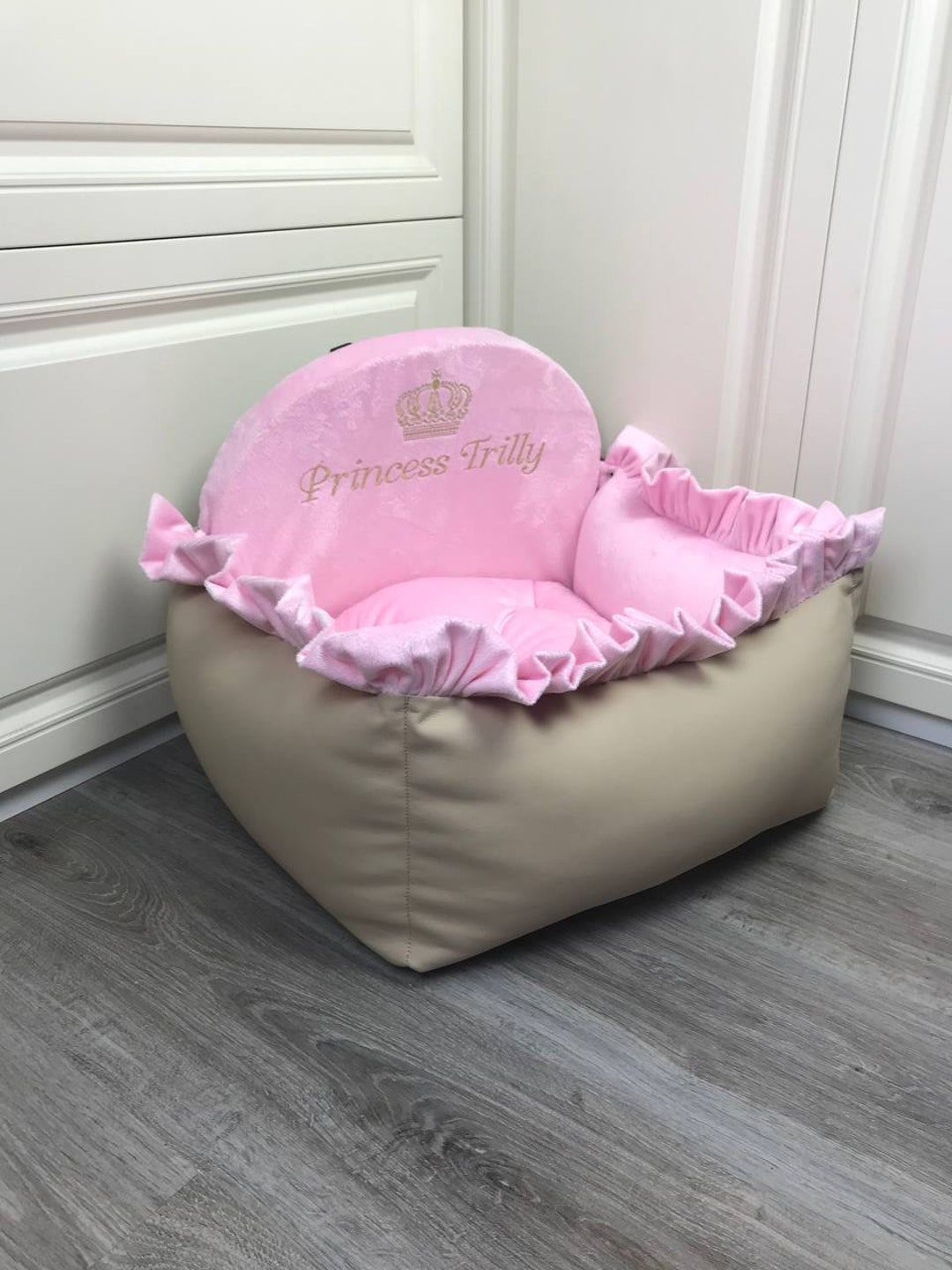 Beige and Baby Pink Dog Car Seat Luxury Pink Driving Kit Designer Dog